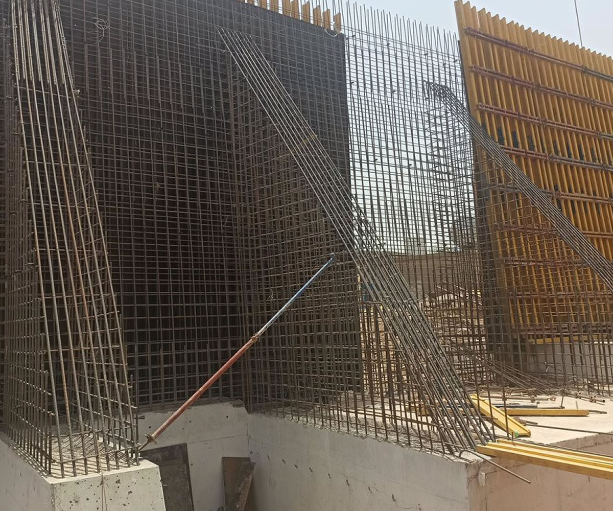 retaining wall construction